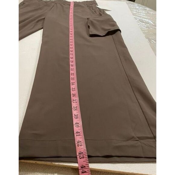 Beyond Yoga Women’s XL Cargo Wide Leg Pants | Brown High Rise Lounge Travel NWT - Picture 10 of 10